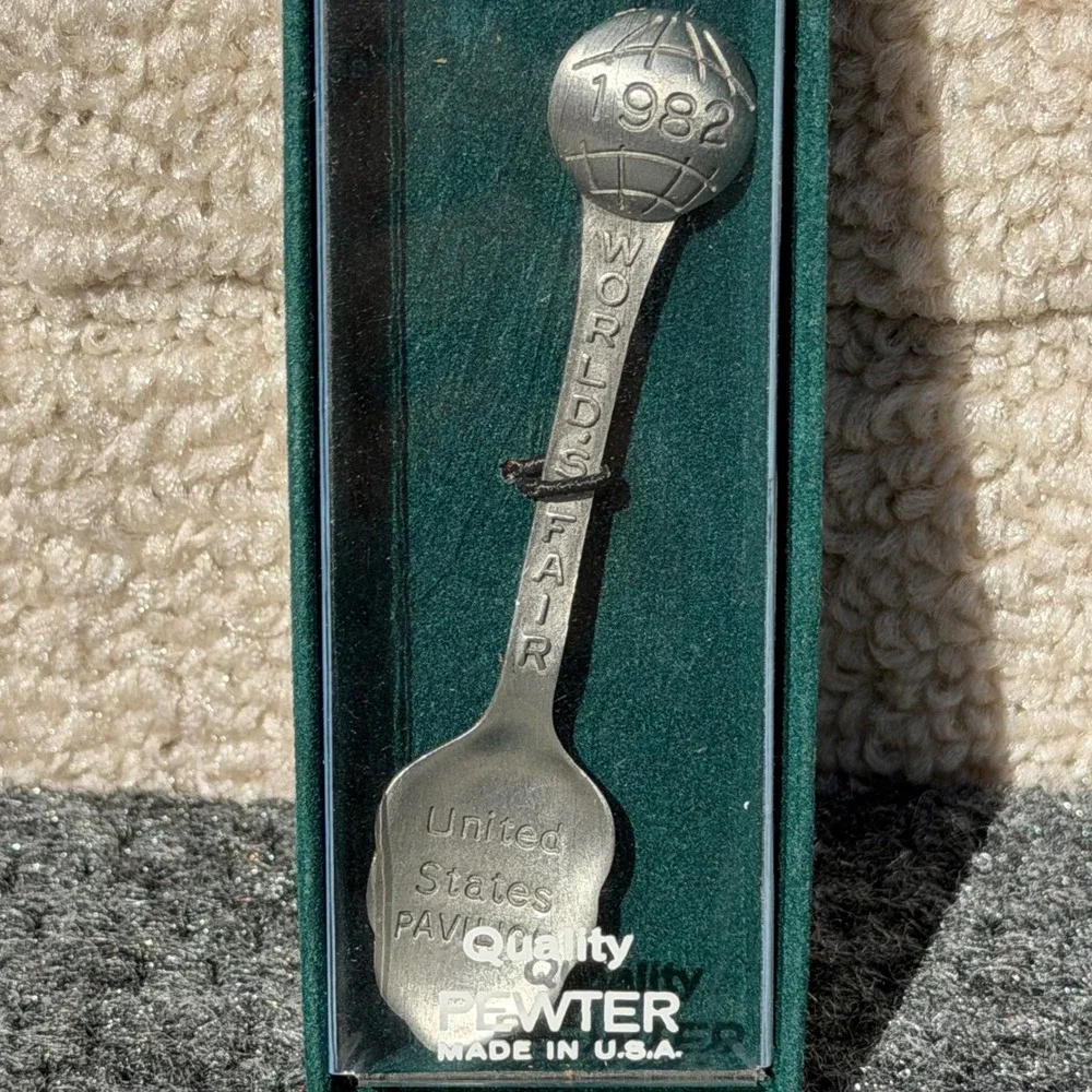 Vintage 1982 Worlds Fair United States Pavilion Pewter Souvenir Spoon in Box